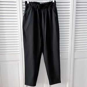 Lululemon Stretch High-Rise Pant
7/8 Length